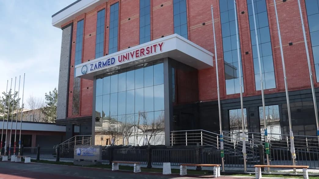 Campus photo — Zarmed University